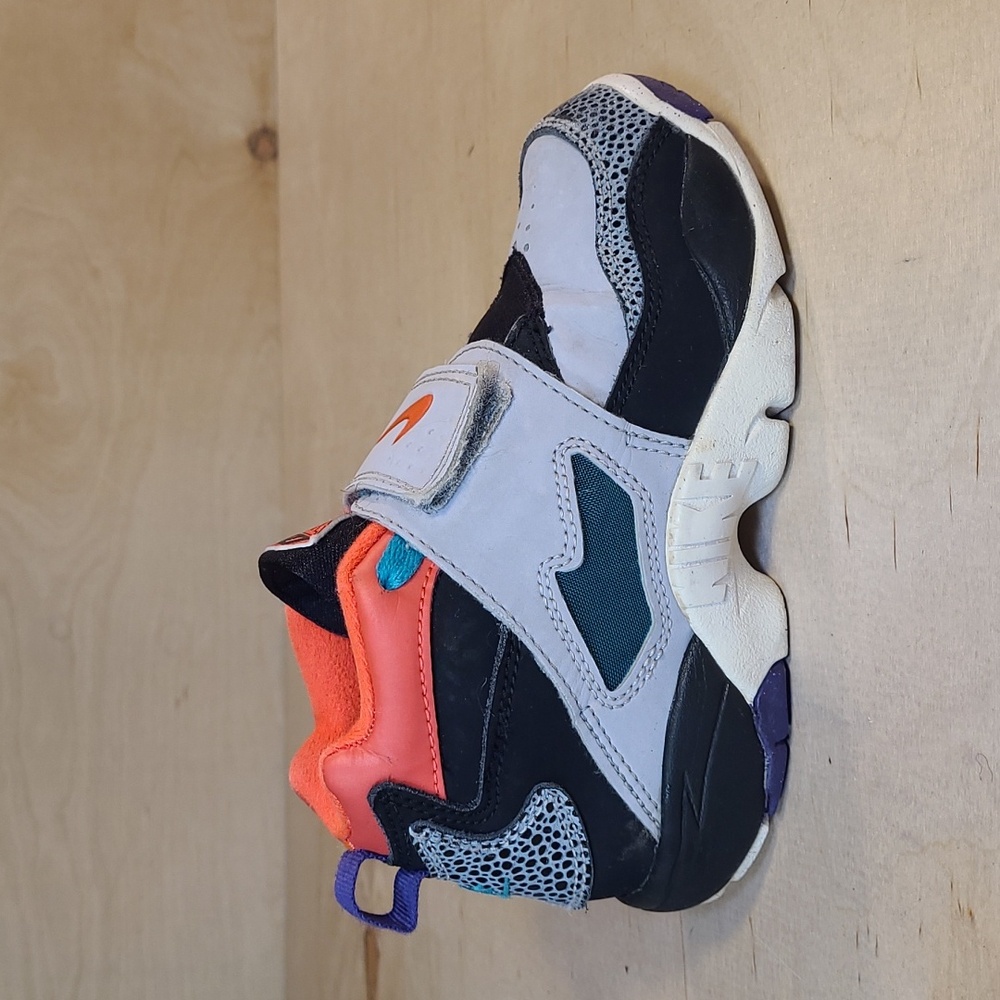 Nike Kids Sneakers - Black, White, Orange, Purple